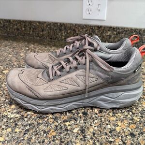 Hoka One One men’s Challenger Trail Running Shoe size 12